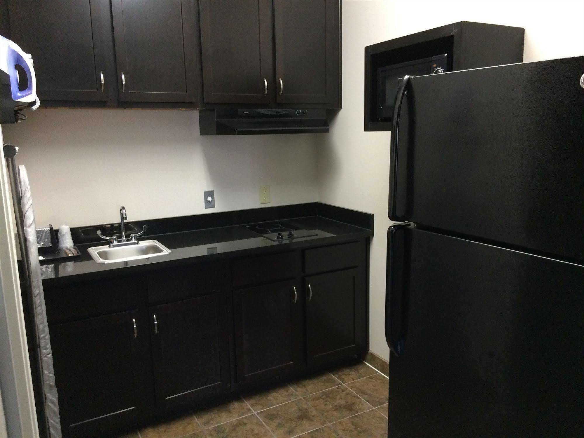 Palace Inn Sam Houston Race Park Экстерьер фото