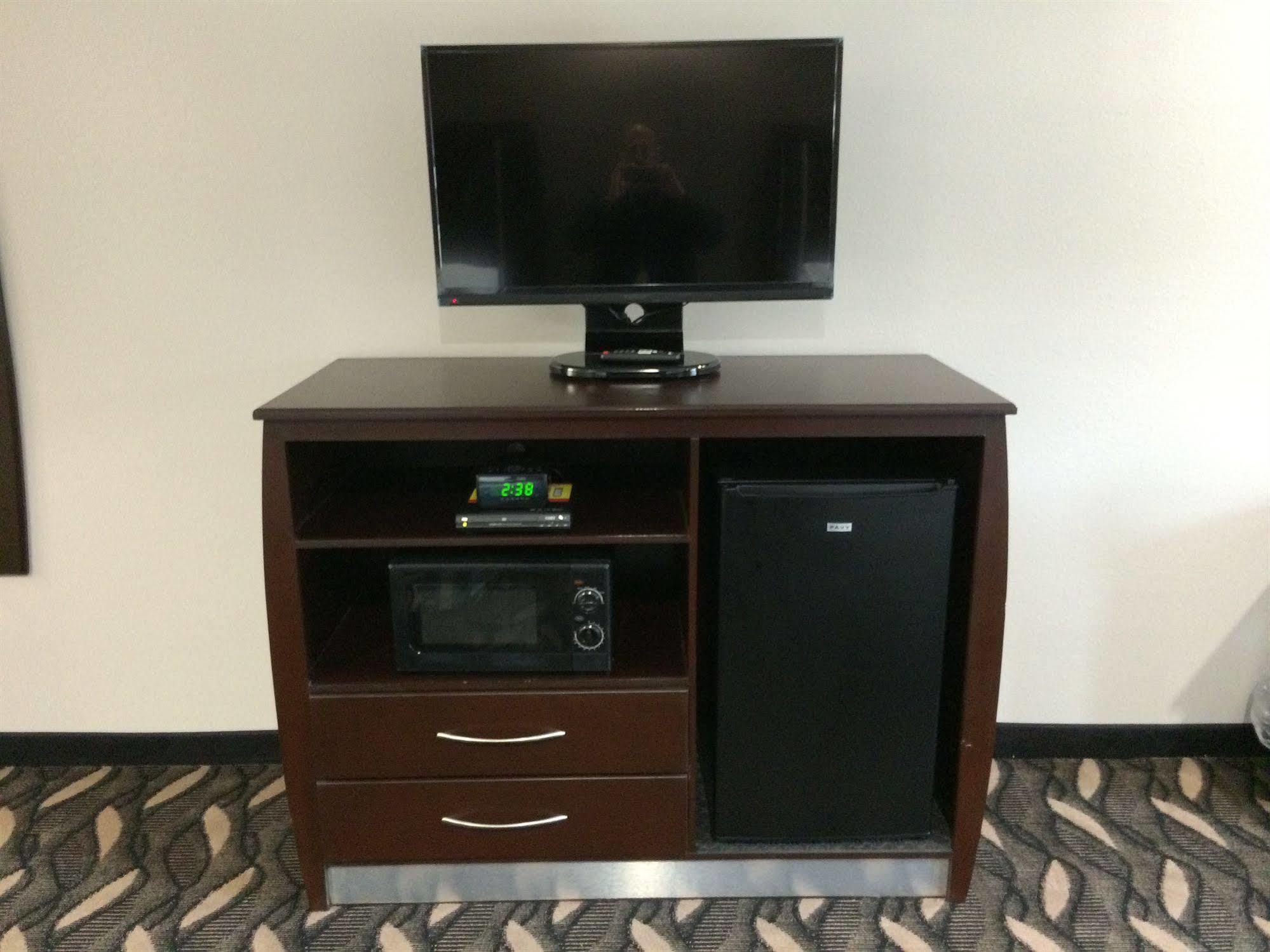 Palace Inn Sam Houston Race Park Экстерьер фото