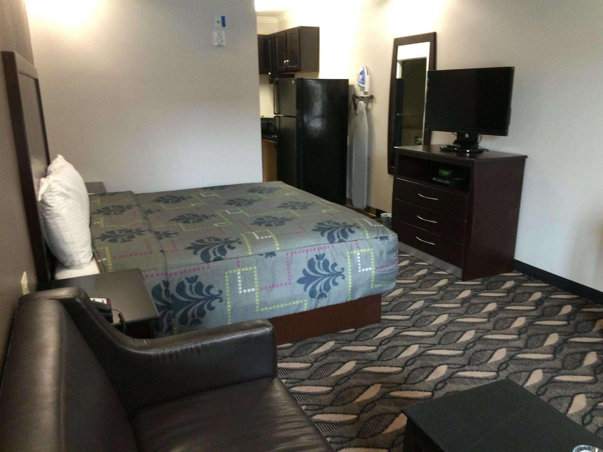 Palace Inn Sam Houston Race Park Экстерьер фото